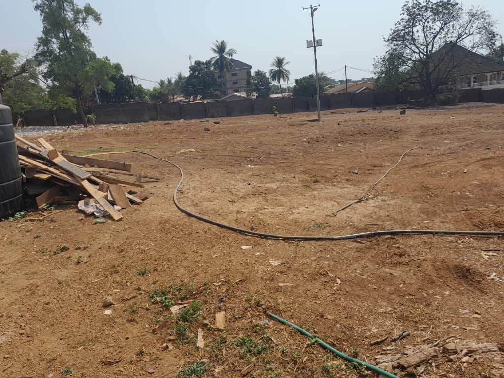 Land cleared for the installation of the new solar PV system at Lakka Government Hospital (credit: Albert Moiwa).